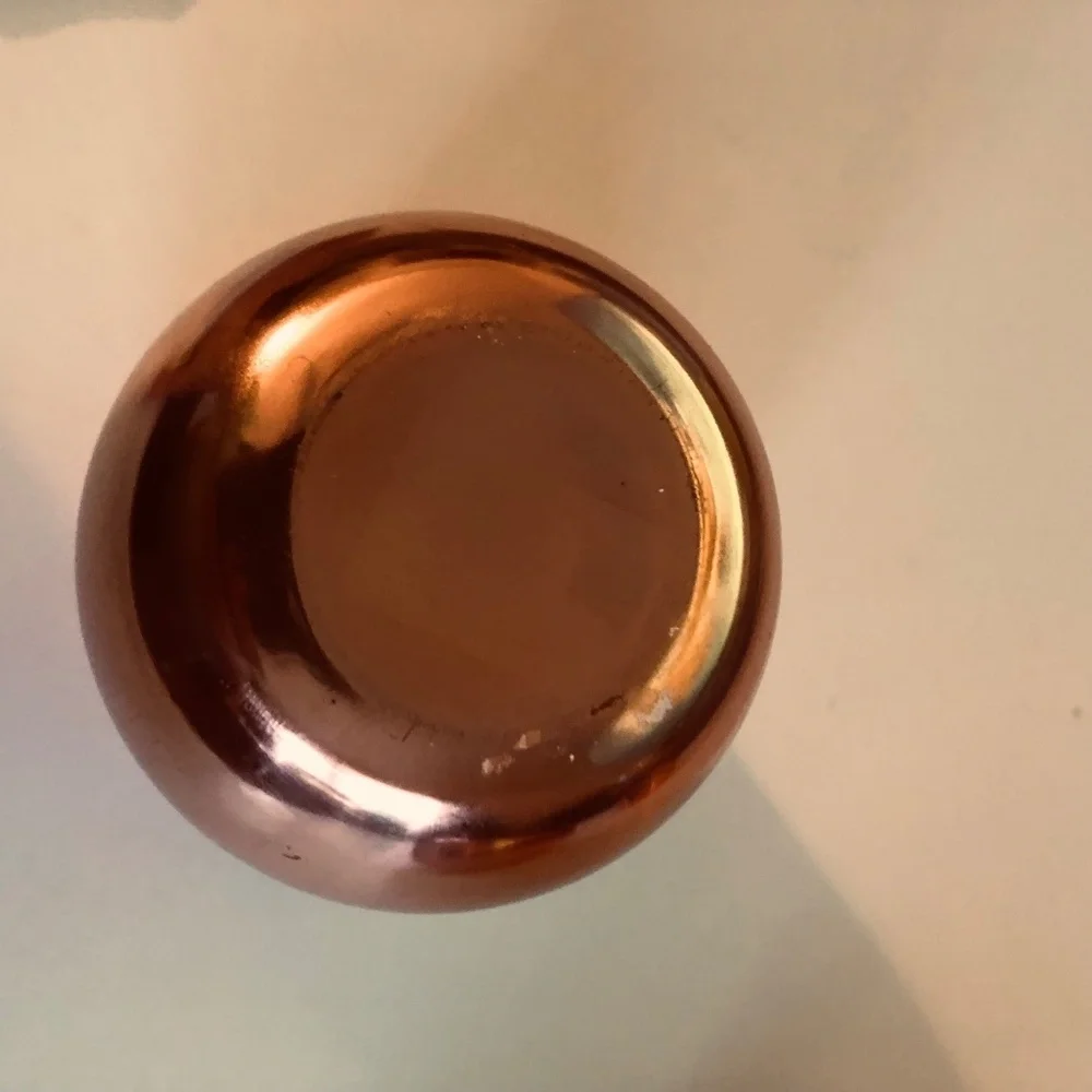 Copper cocktail shaker and two copper cups to shake your drinks up, - Picture 3 of 12